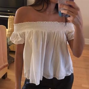 Aritzia flowy top